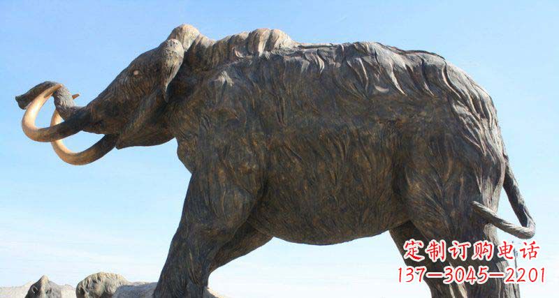 鹤壁雕刻精美的大象铜雕