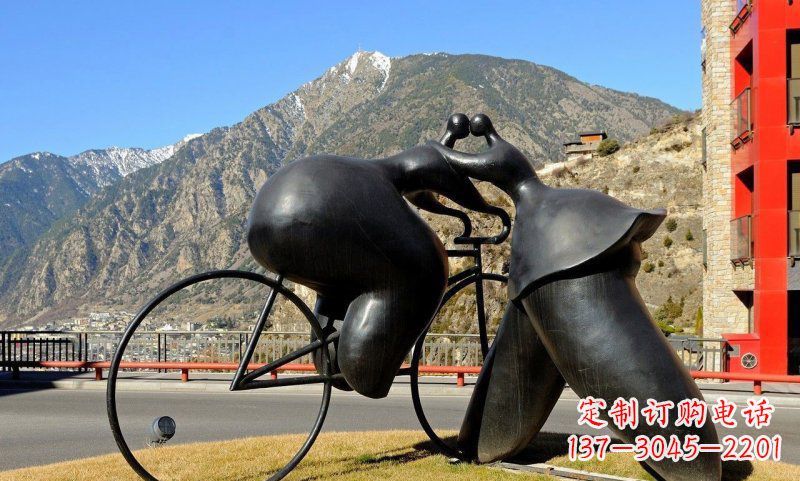 鹤壁铸铁自行车雕塑