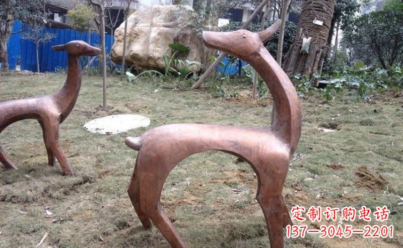 鹤壁公园抽象小鹿动物铜雕