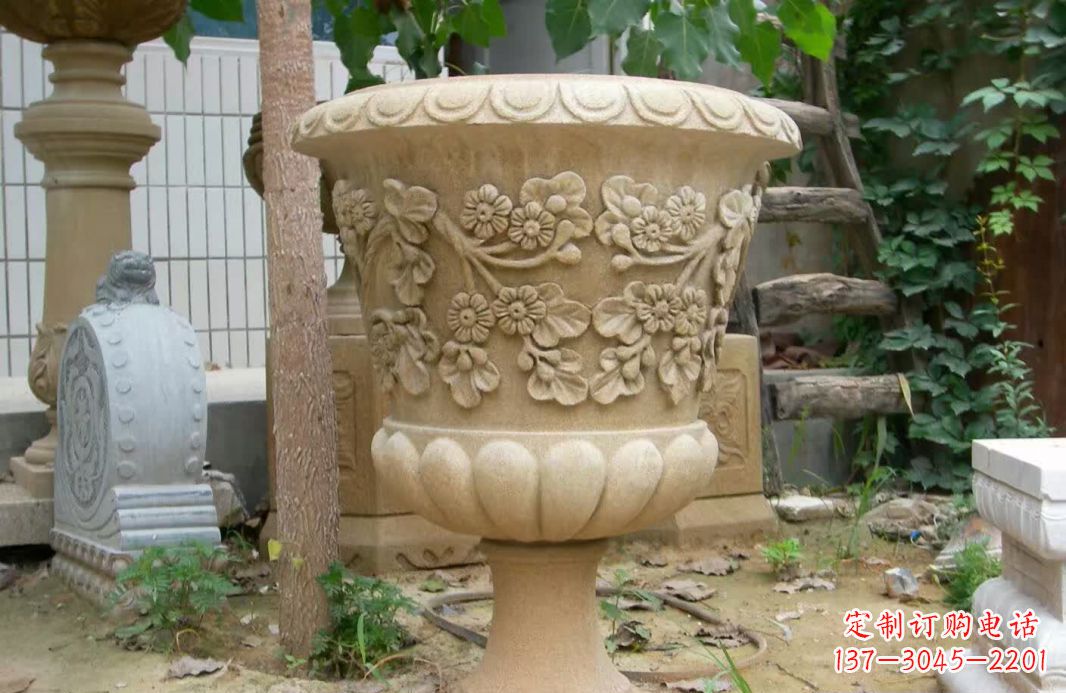 鹤壁精美大理石花盆雕塑