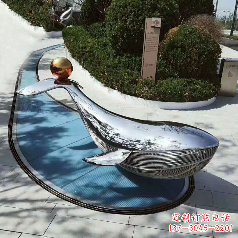 鹤壁大型不锈钢镜面鲸鱼景观雕塑摆件