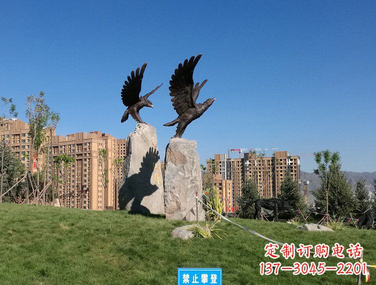 鹤壁全新设计的精致老鹰雕塑