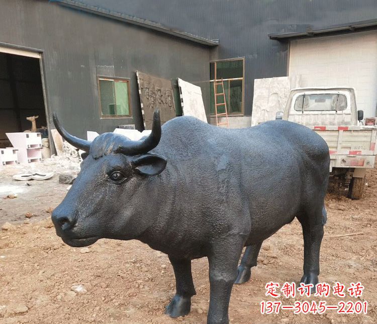 鹤壁公园动物铜雕牛