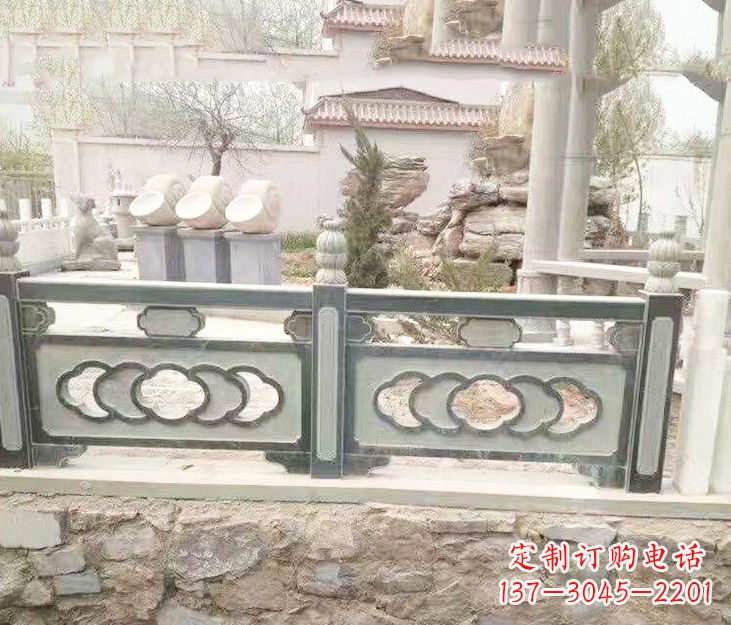 鹤壁公园仿古风格栏板石雕