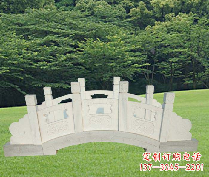 鹤壁公园汉白玉石拱桥