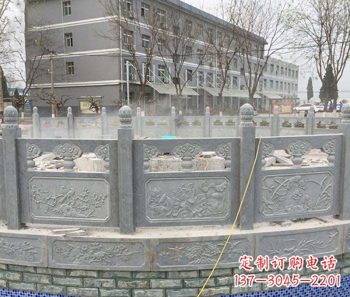 鹤壁公园景观大理石栏板雕塑