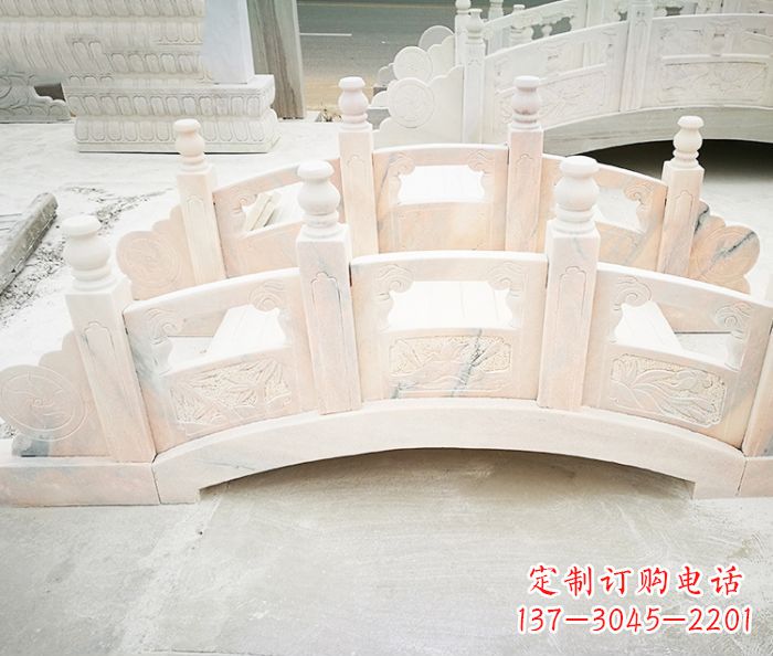 鹤壁公园景观晚霞红石雕拱桥