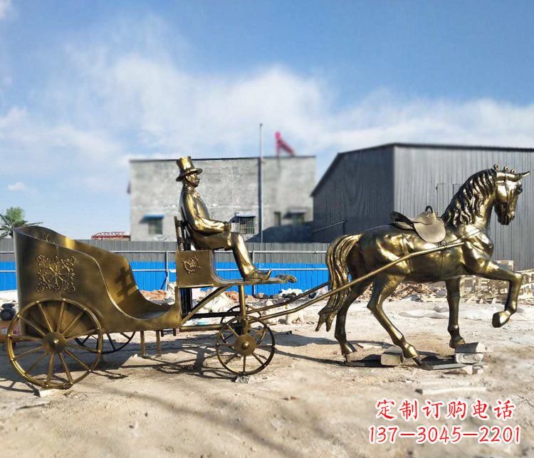 鹤壁公园景观坐着马车的人物铜雕