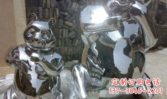 鹤壁真实不锈钢熊猫大型雕塑