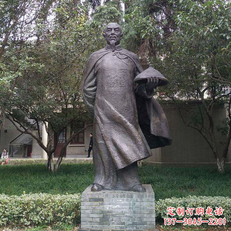 鹤壁传承晚清民族英雄林则徐精铸雕塑