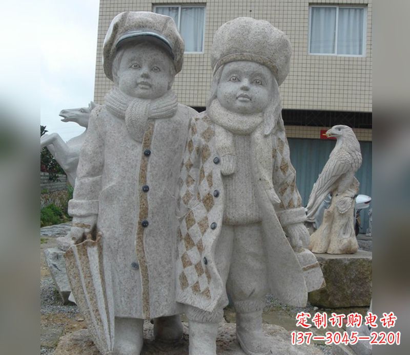 鹤壁浪漫爱情的传说——情侣雕塑