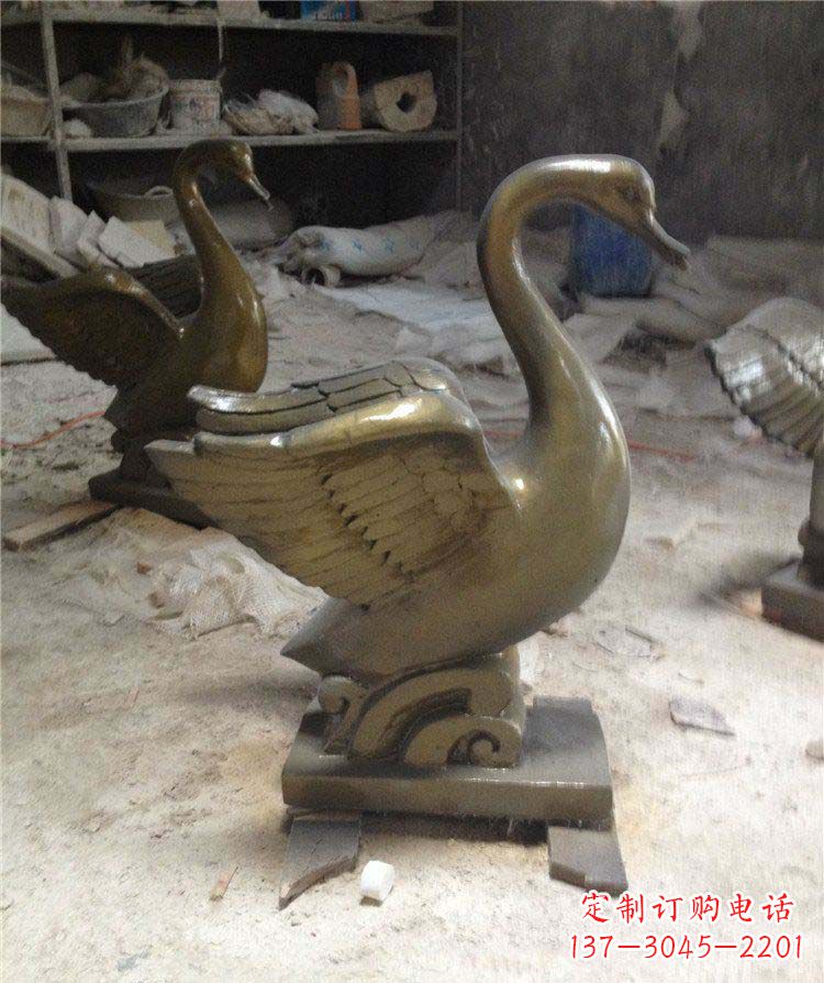 鹤壁公园天鹅动物铜雕