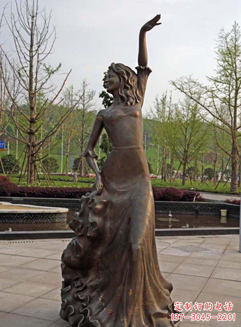 鹤壁公园跳舞的女孩人物铜雕