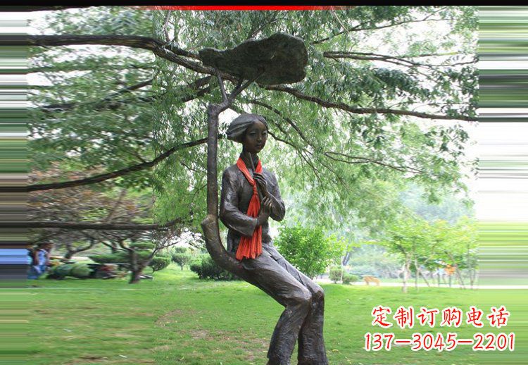 鹤壁公园铜雕荡秋千美女人物雕塑
