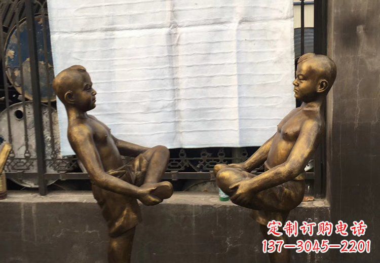 鹤壁公园铜雕儿童玩游戏人物雕塑