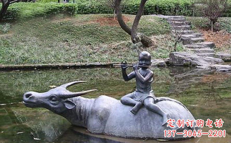鹤壁公园铜雕牧童骑黄牛动物雕塑