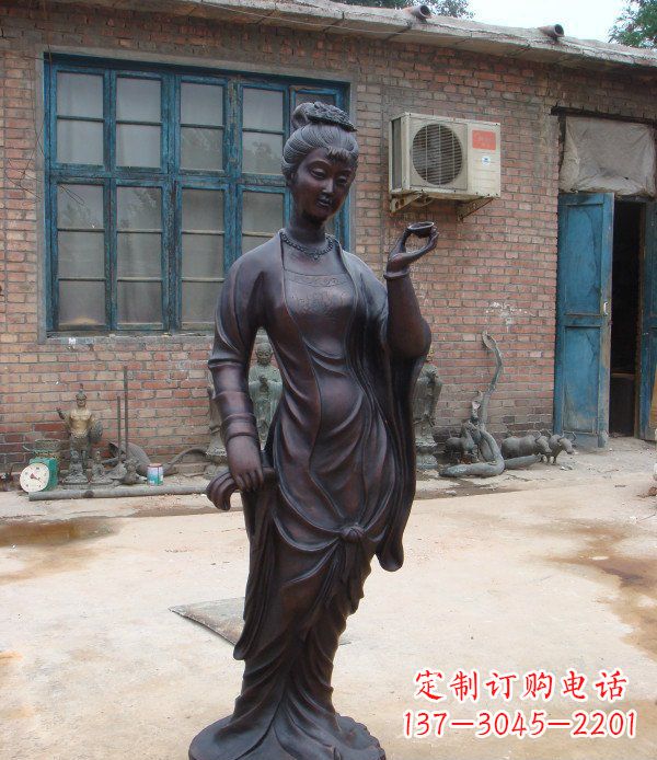 鹤壁古代美女公园人物铜雕