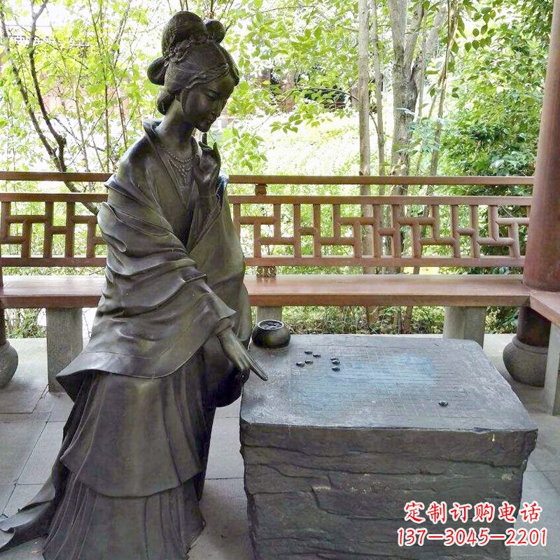 鹤壁艺术精灵西施下棋情景雕塑