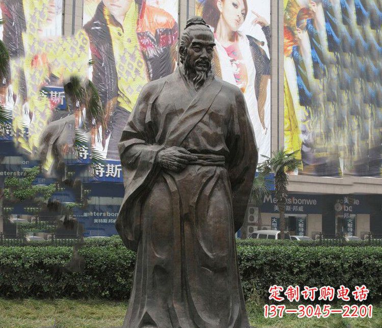 鹤壁古代名人李时珍铜雕