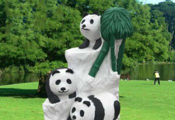 鹤壁公园大熊猫雕塑