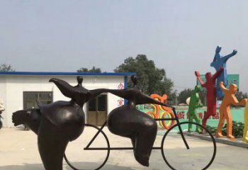 鹤壁青春无悔，精致自行车雕塑