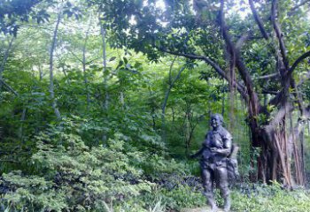 鹤壁铜雕西方女人人物雕塑