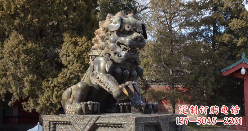 鹤壁故宫青铜狮子雕塑