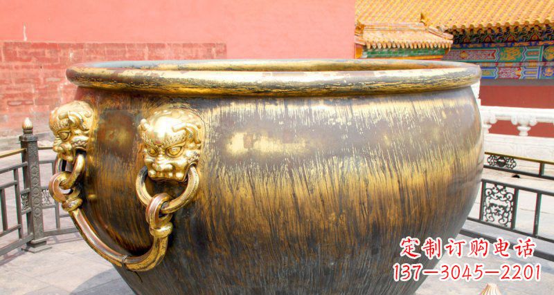 鹤壁故宫圆形水缸铜雕,展现古典典雅之美