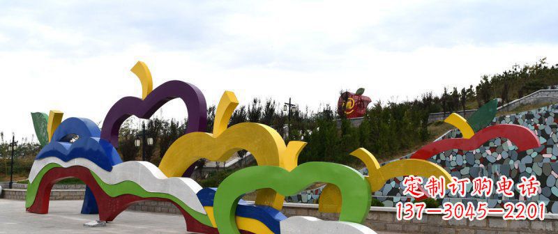 鹤壁广场艺术:不锈钢抽象彩色苹果雕塑