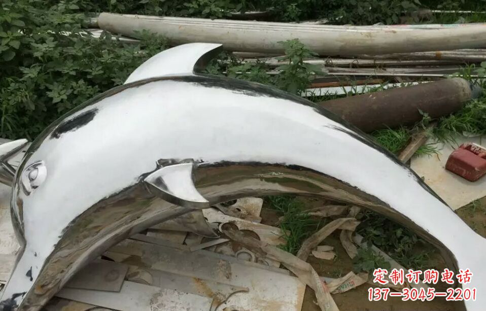 鹤壁展现动感的不锈钢海豚雕塑