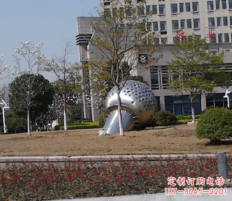 鹤壁广场不锈钢话筒雕塑