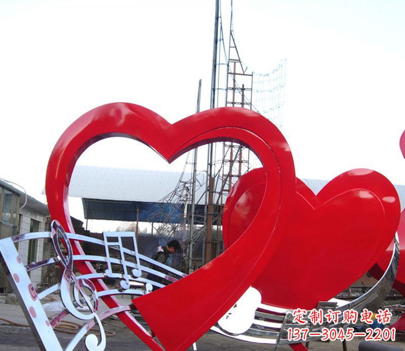鹤壁中领雕塑:音符桃心景观雕塑,给你的生活带去美妙的旋律