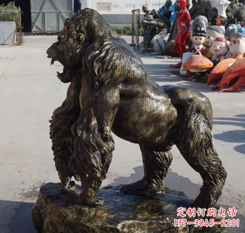 鹤壁高贵大气的猩猩铜雕