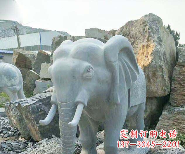 鹤壁浓情大象雕塑,让爱更深刻