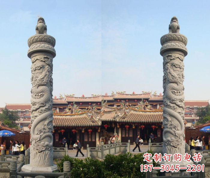 鹤壁精美的汉白玉龙柱石雕塑