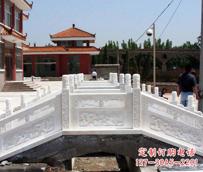鹤壁广场景观汉白玉石雕栏板