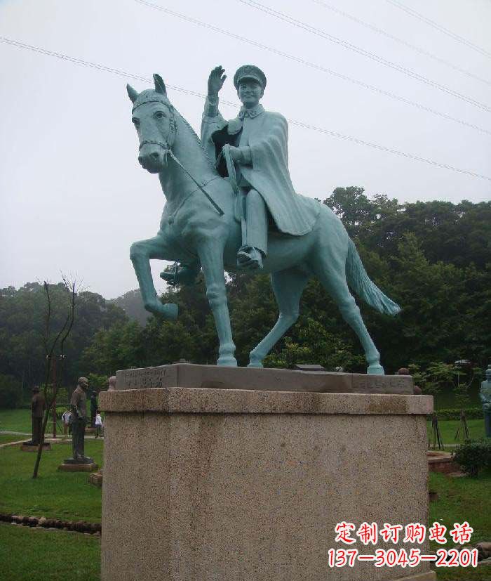 鹤壁解放军景观铜雕骑马雕塑