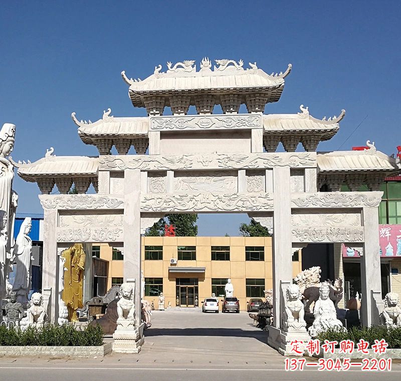 鹤壁广场石雕牌坊