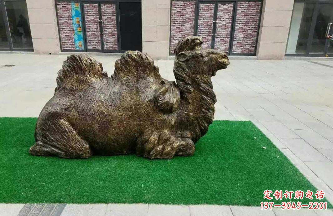 鹤壁完美艺术──骆驼跪姿铜雕