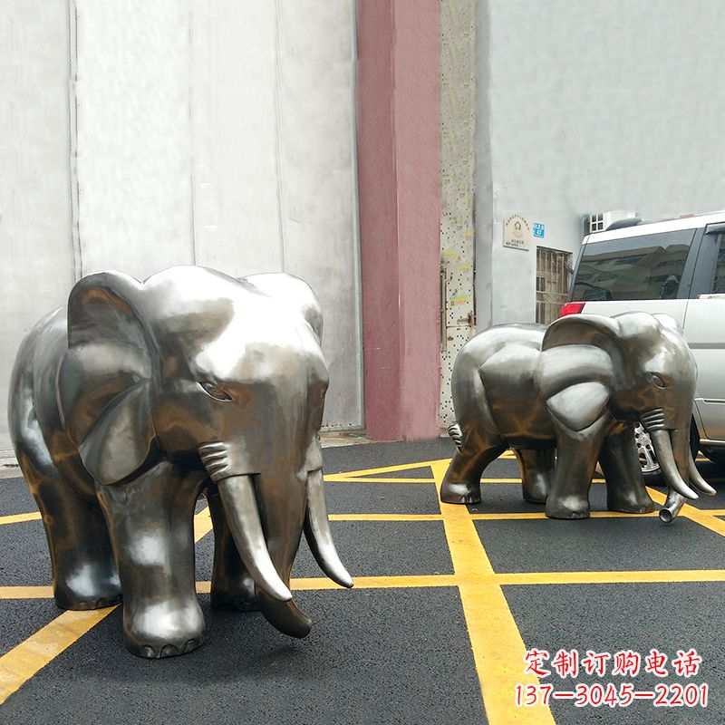 鹤壁憨态大象不锈钢镜面雕塑