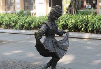 鹤壁中领雕塑推出的爱舞的小少女铜雕，以少女跳…