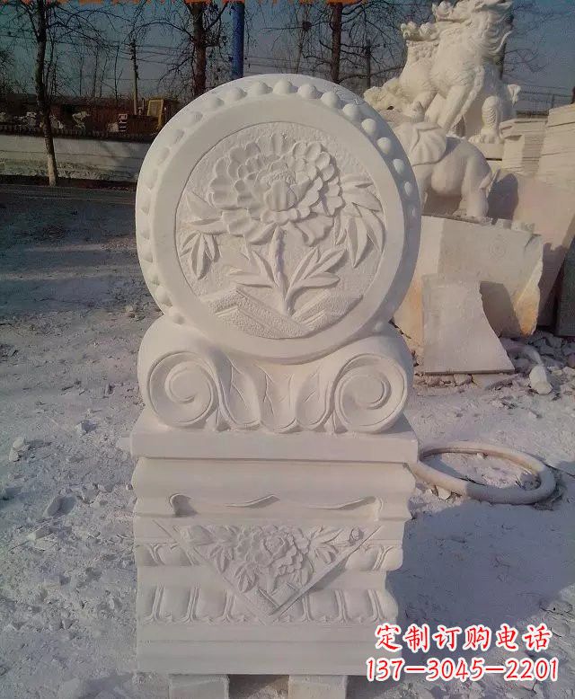 鹤壁汉白玉门墩雕塑是一种特殊的雕塑艺术品,雕…
