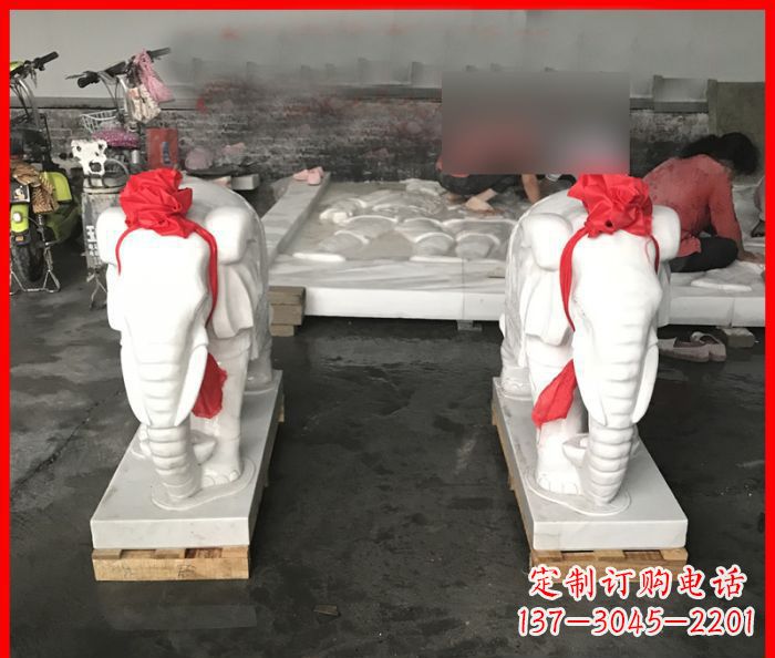 鹤壁汉白玉门口招财小象石雕