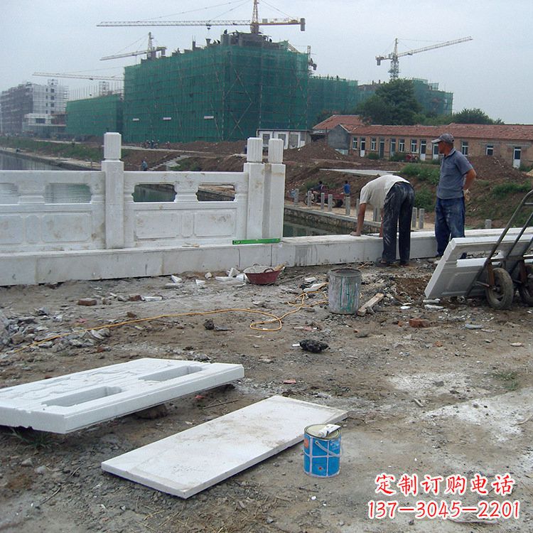 鹤壁河道石栏杆雕塑-做出精美的石景艺术