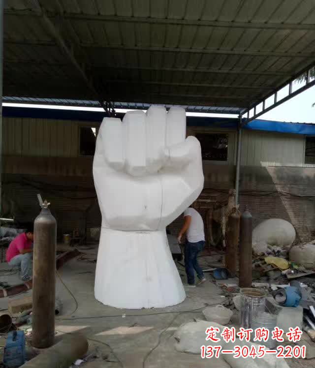 鹤壁中领雕塑推出户外不锈钢拳头雕塑