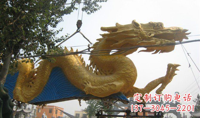 鹤壁中领雕塑——黄金龙雕塑定制