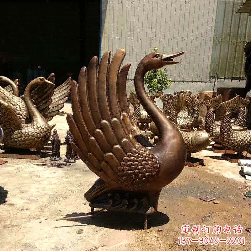 鹤壁精美黄铜天鹅雕塑中领雕塑的精美黄铜天鹅雕…