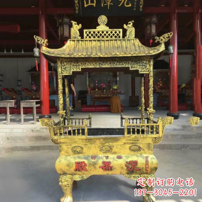 鹤壁艺术之美,黄铜香炉雕塑