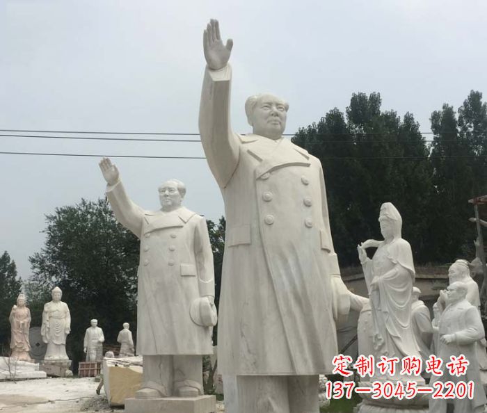 鹤壁挥手的毛主席校园伟人石雕