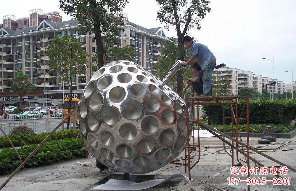 鹤壁街边不锈钢抽象苹果雕塑